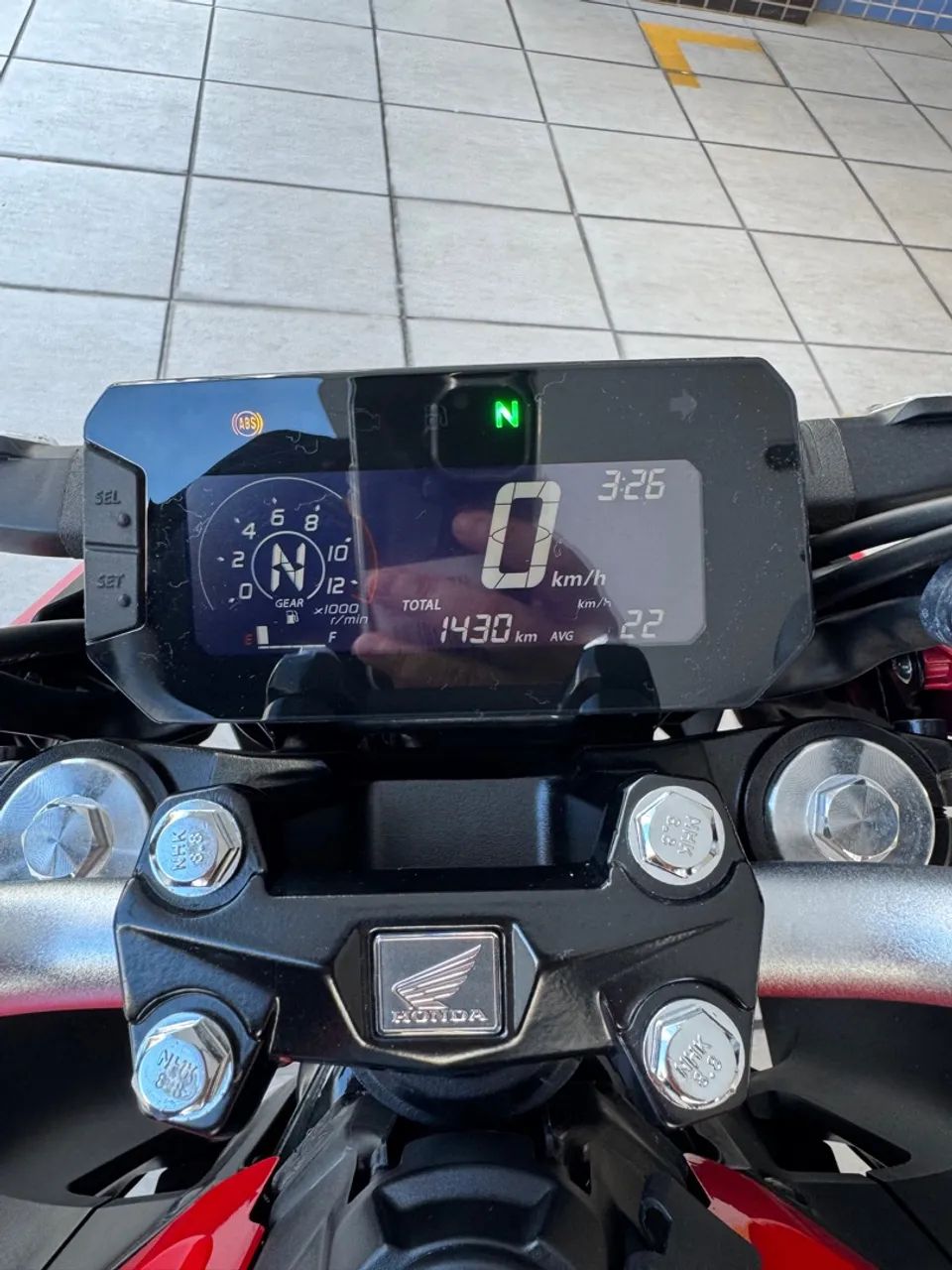 Moto CB Twister  - Foto 4