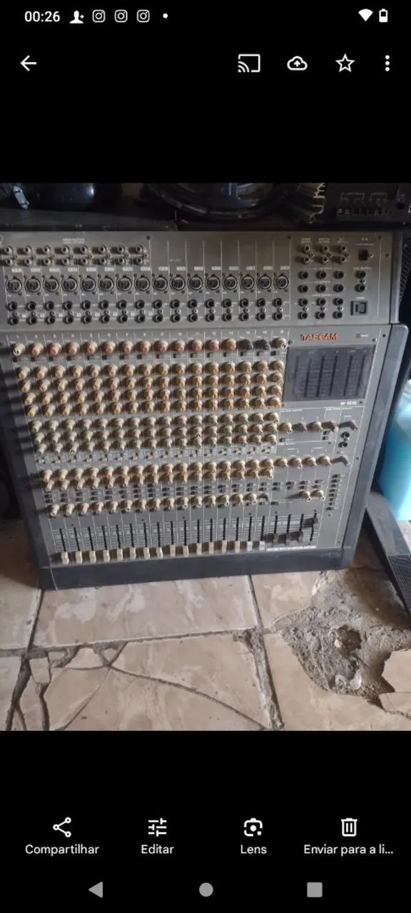 Mesa de Som tascam m.1516