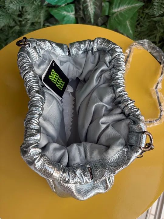 Bolsa de Ombro Prata - Estiloso e Moderno - Foto 3