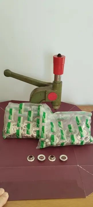 Maquina para colocar ilhoses, rebites, botões - Foto 4