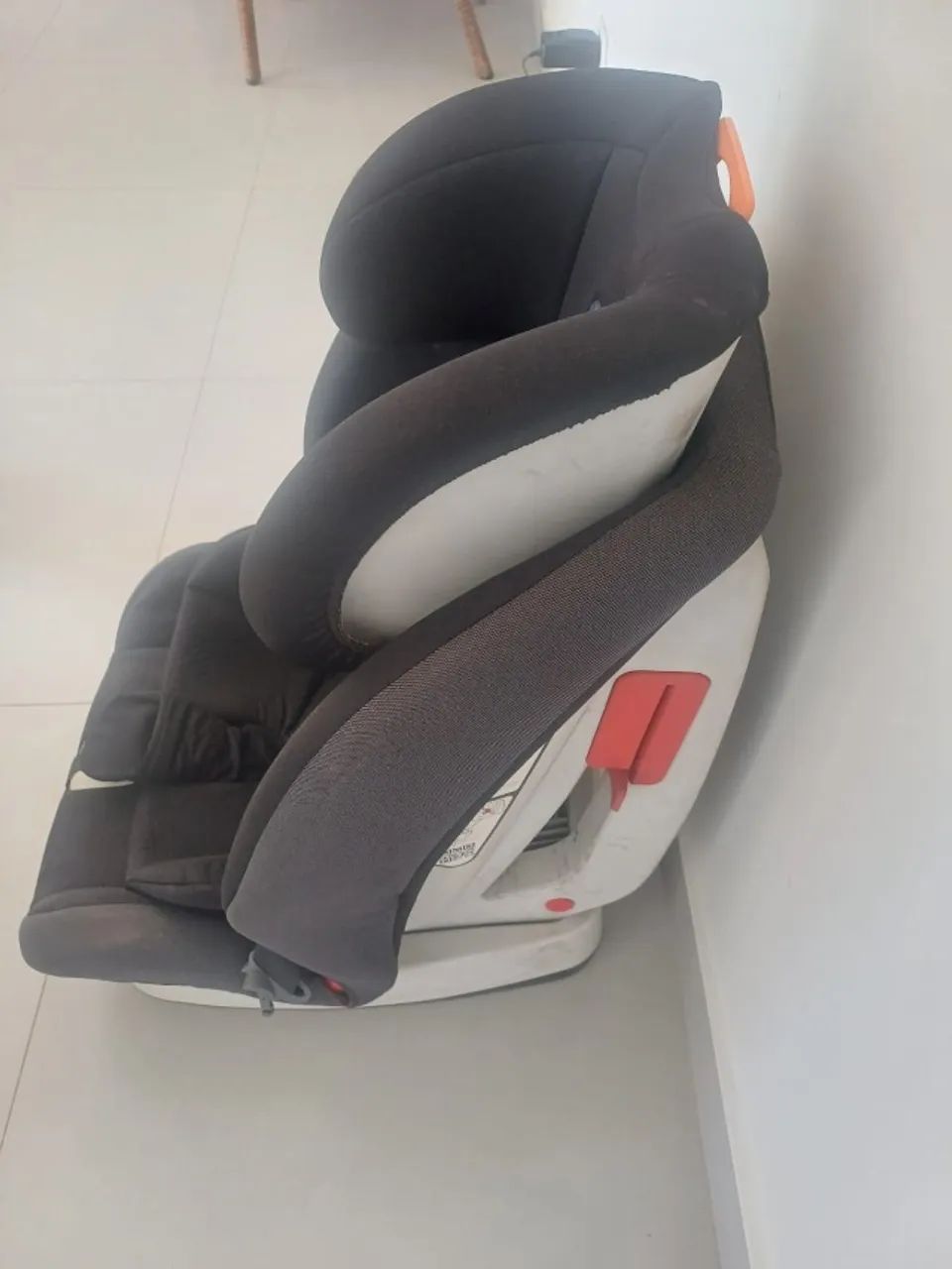 Cadeirinha de criança para automóvel: Chicco 55770 - 9 kg a 36 kg. - Foto 3