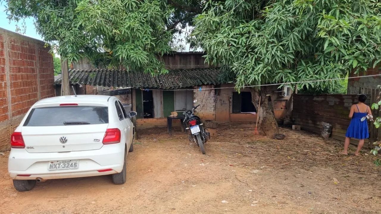  Terreno com Pequena Casa à Venda - Bairro Wanderley Dantas - Foto 4