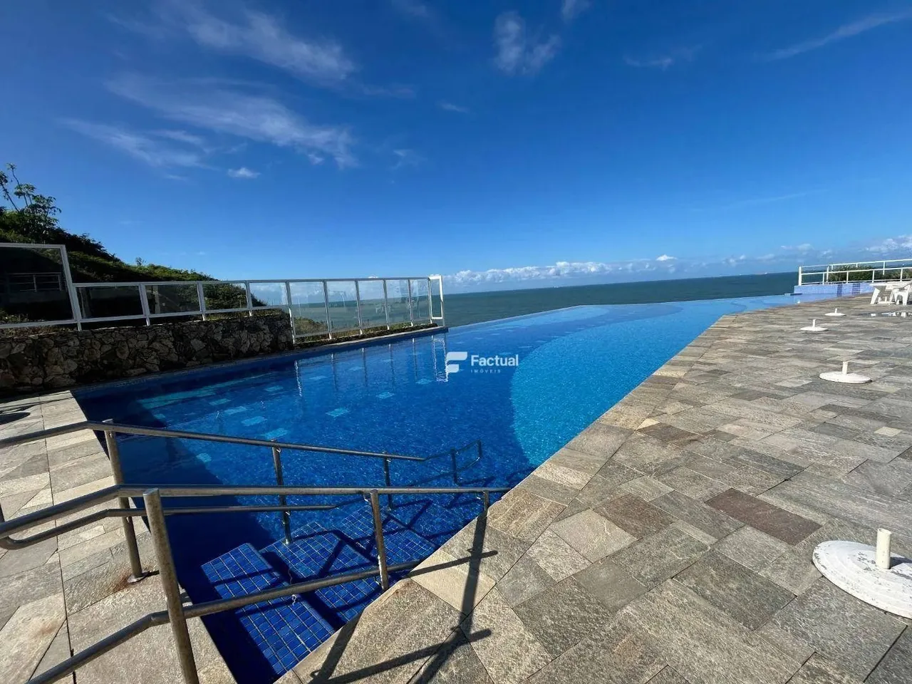 Apartamento para locação anual - Guarujá / SP