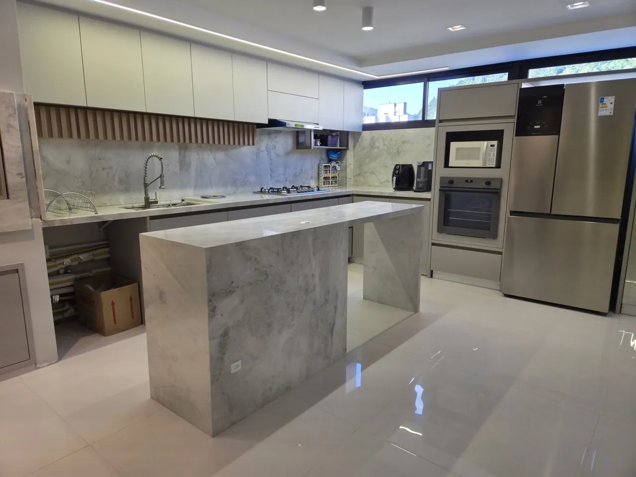 Apartamento diferenciado 4 quartos 168m2 direto com proprietário