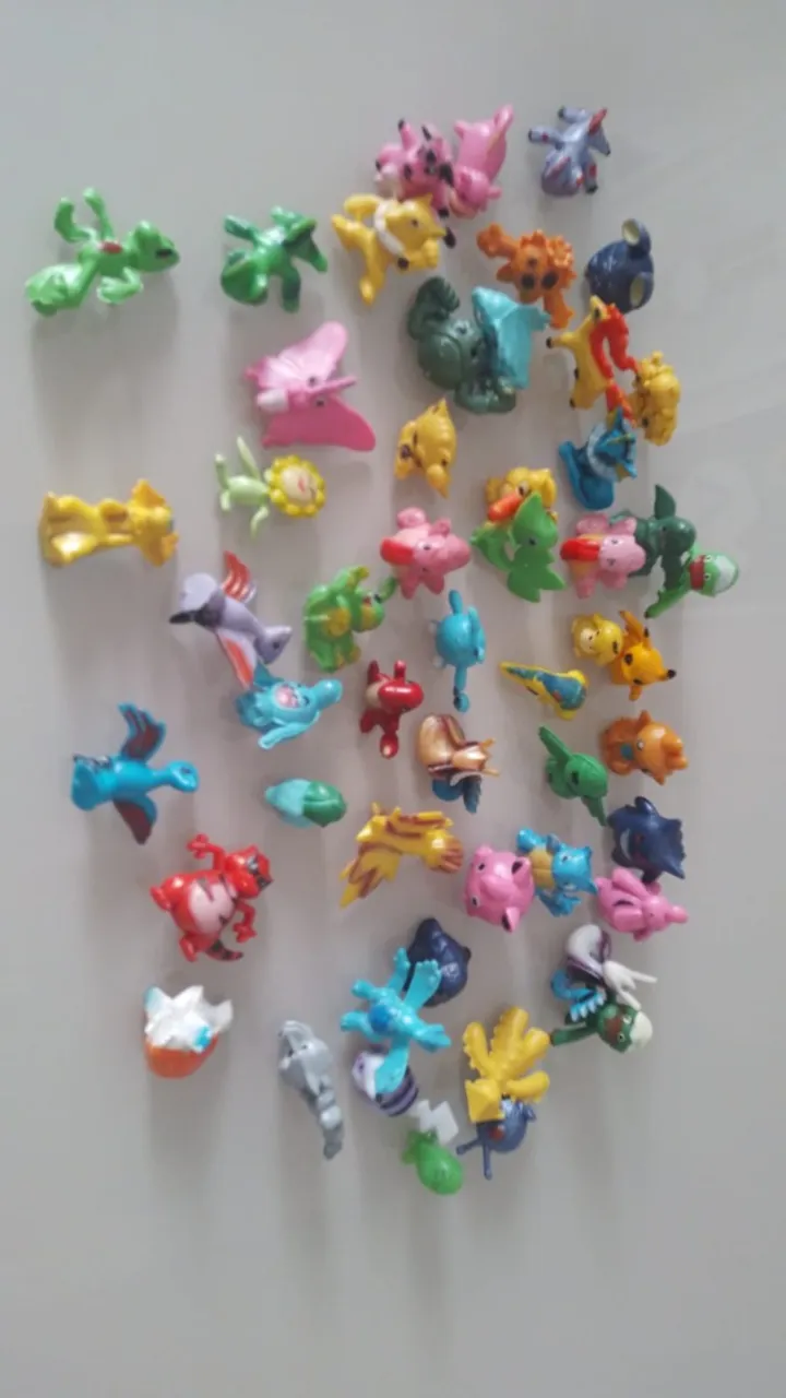 lote de pokemons miniatura colecionaveis