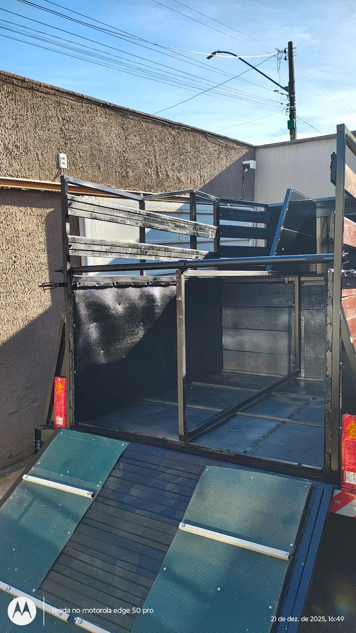 Treiler carretinha transportes de animais  - Foto 4