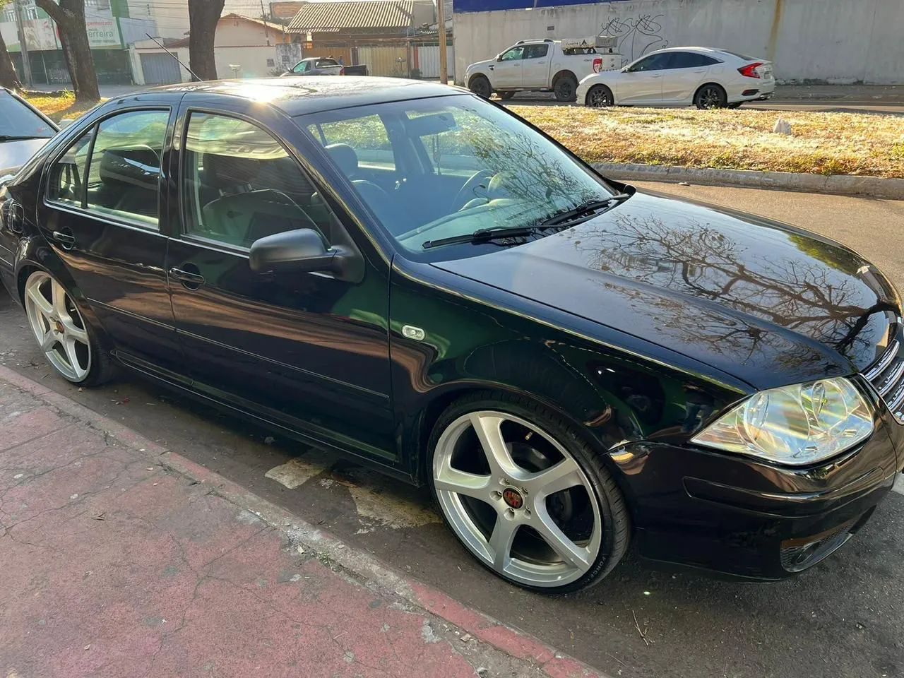Volkswagen bora 2.0 rodas 20 cadastrado