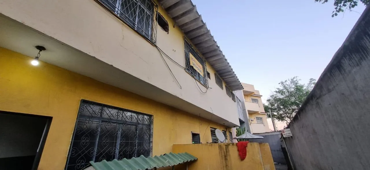 Imóvel para aluguel e venda com 900 metros quadrados em Rocha Miranda - Rio de Janeiro - R