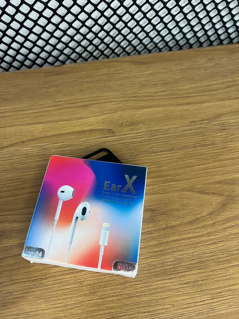 Fone de Ouvido Com Fio Branco Estereo Microfone Controle de Volume Iphone  - Foto 5