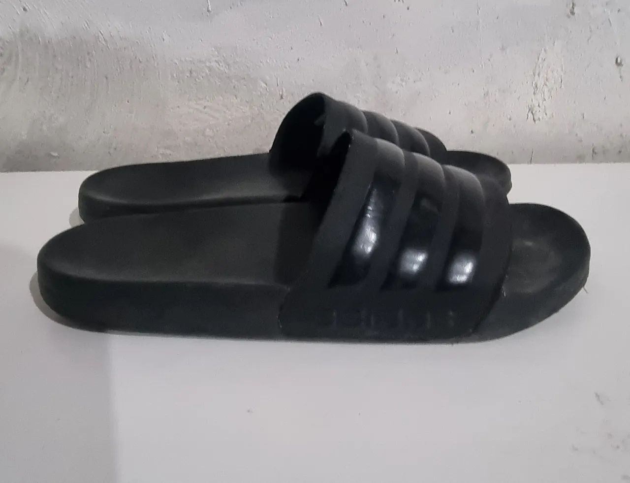 Chinelo Adidas Slide - Conforto e Estilo! - Foto 3