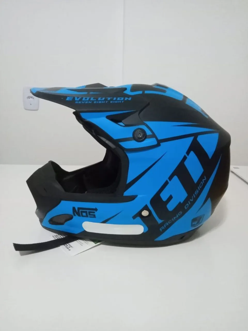 Capacete de proteção para esportes radicais