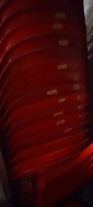 estou vendendo conjuntos de mesas com 4 cadeiras - Foto 3