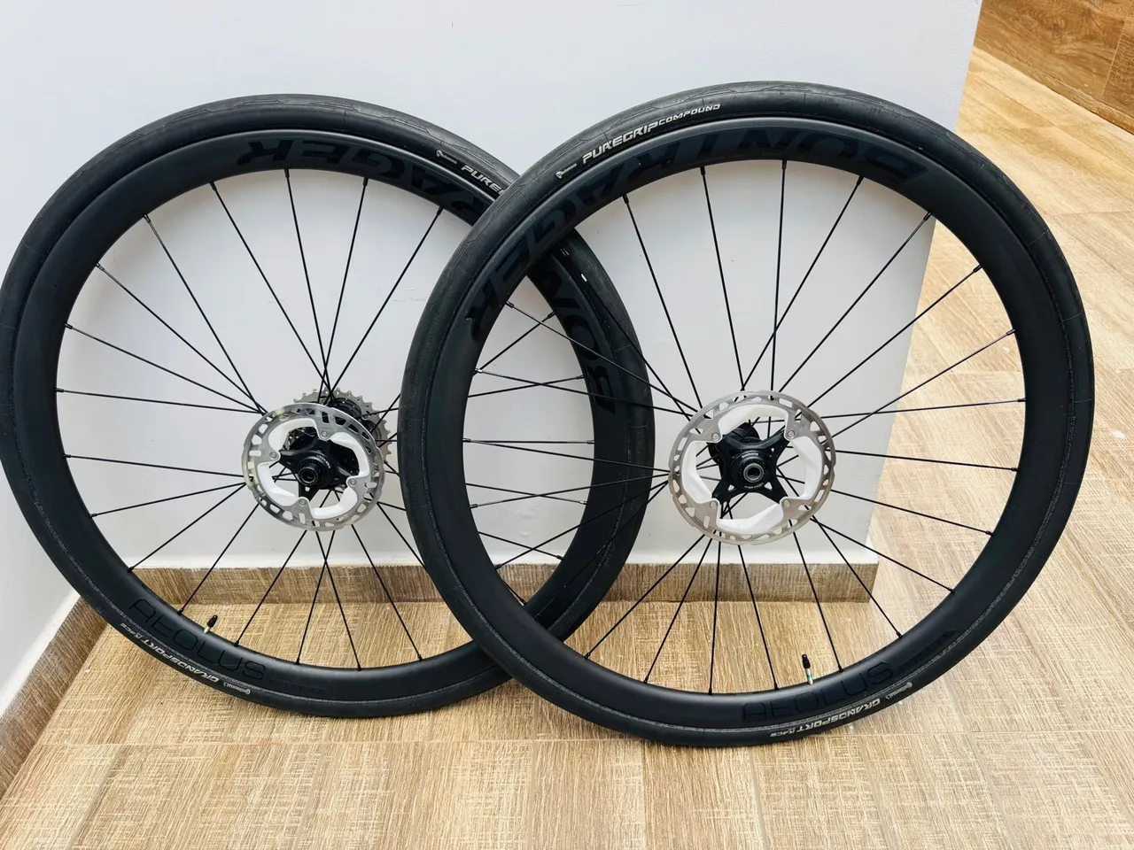 Rodas Aeolus elite Bontrager 35mm/tubeless - Par