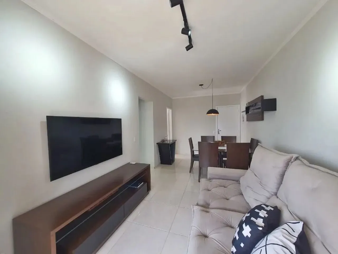 Apartamento à venda em Prais Grande. 74m², 2 dormitórios. Canto do Forte - Praia Grande -