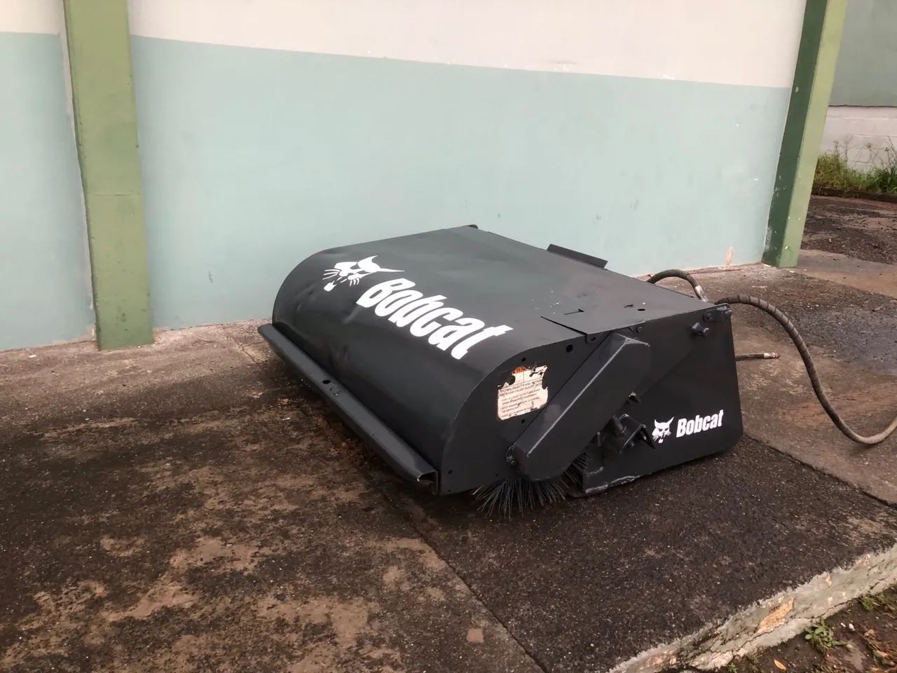 Vassoura BOBCAT ORIGINAL - Foto 4