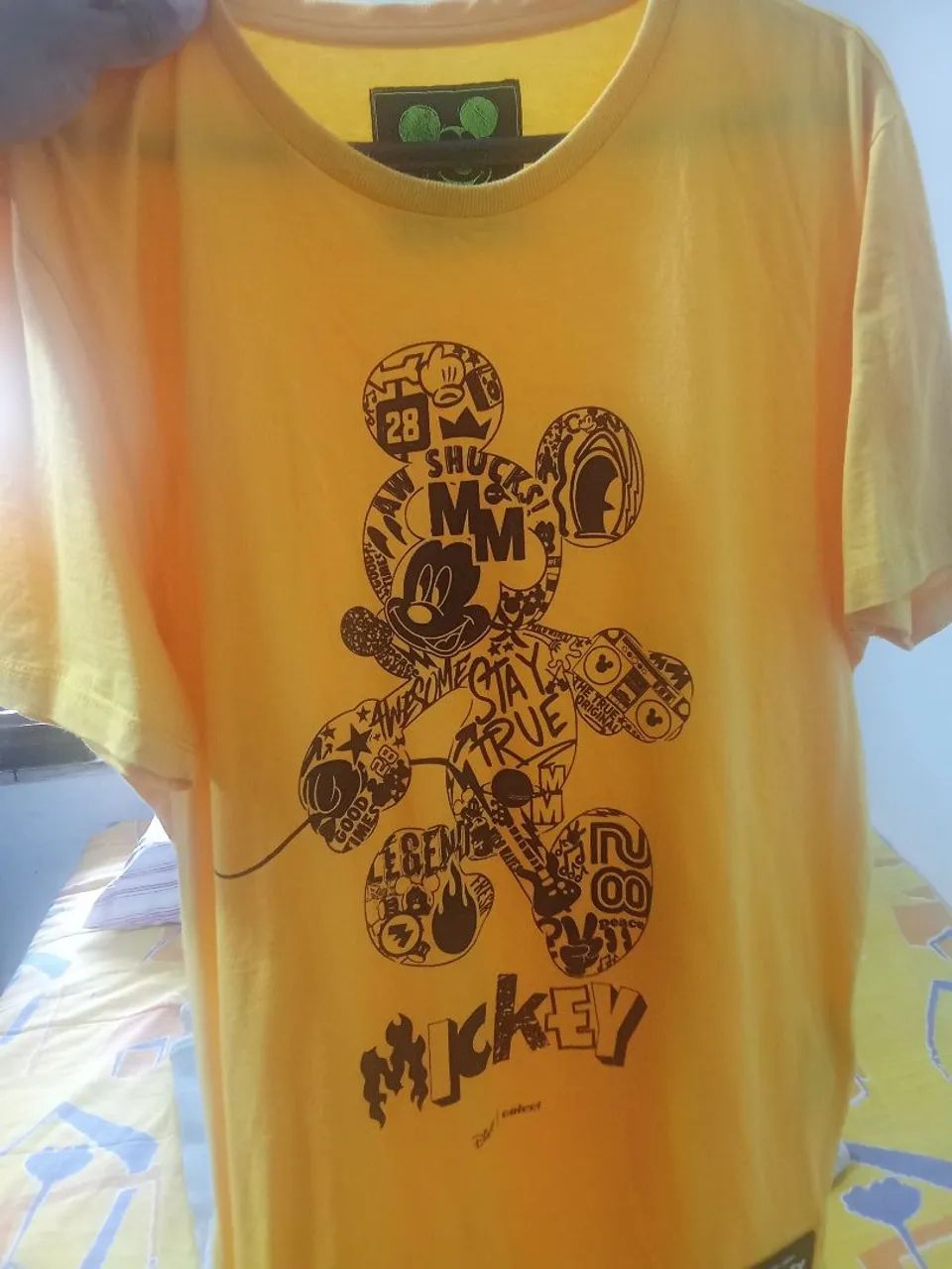 Camiseta Mickey Amarela