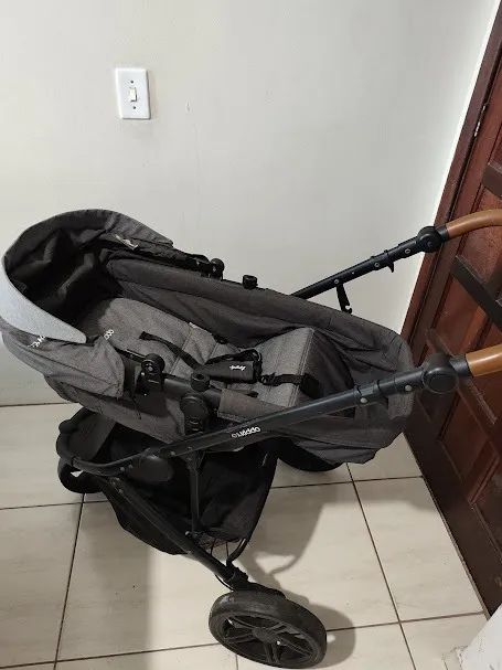 Carrinho de bebê Trek Preto Bebê com Conforto e Base - Kiddo - Foto 4