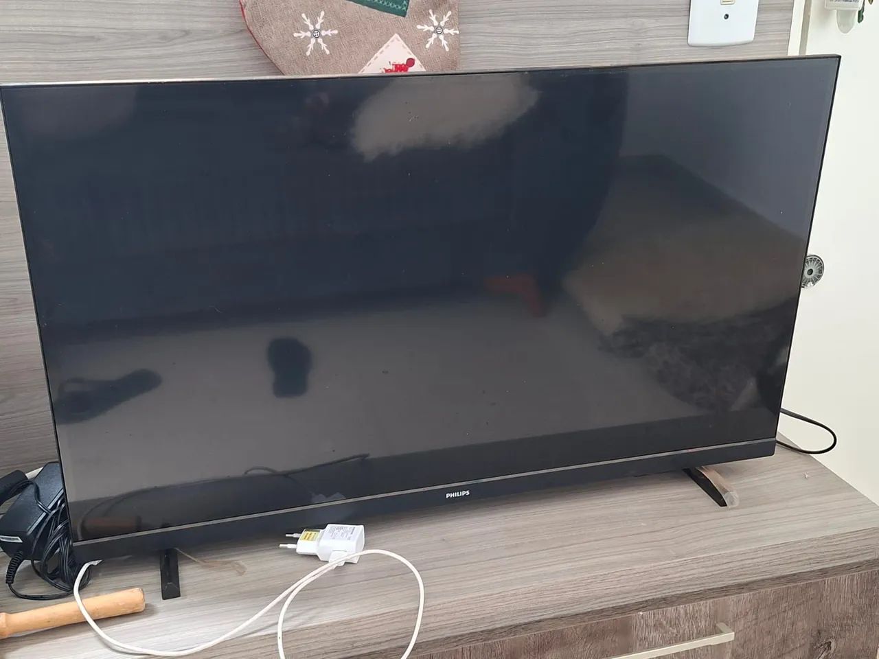 Televisão Philips bom estado64522272036353120