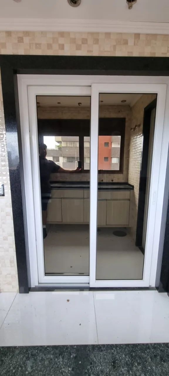 3 Portas em PVC com estrutura completa64673231424899121