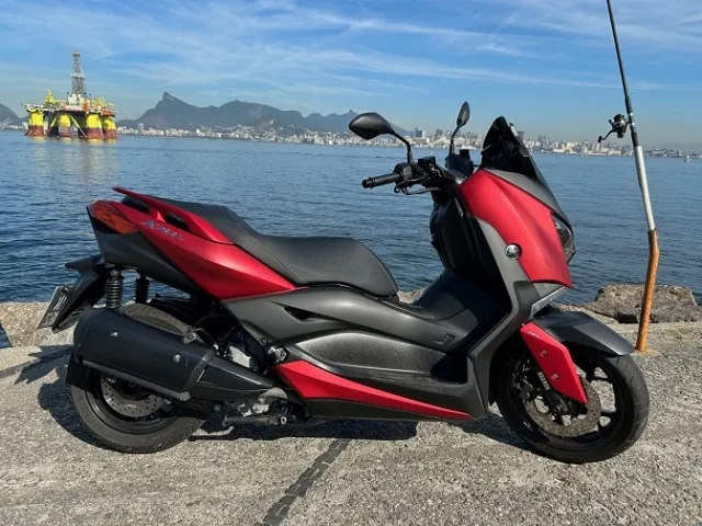 XMAX 250 - Muito Nova - Perfeito Estado - Documentos em Dia - 2022