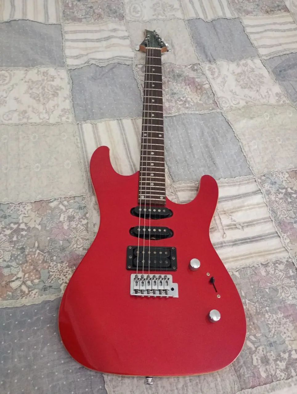 Guitarra Memphis super strato vermelha aceito pedais