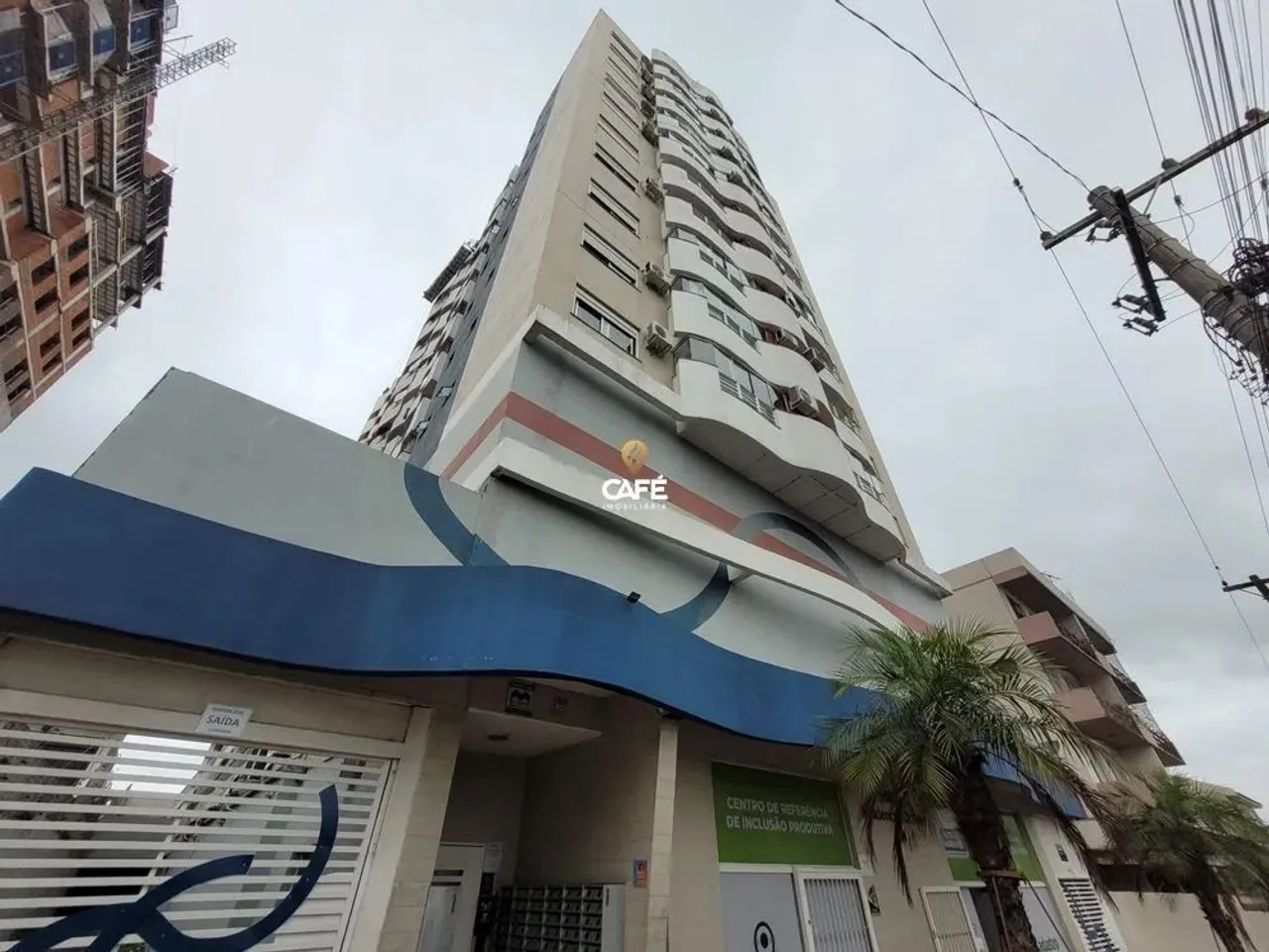 Apartamento Semimobiliado 1 Dormitório, Sacada com Churrasqueira, Bairro Centro