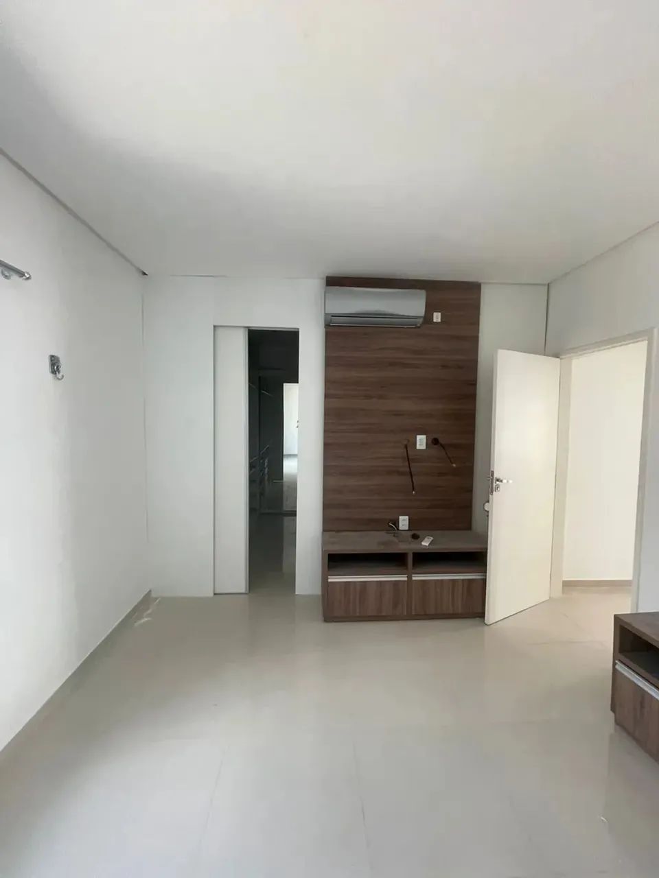 Imóvel para aluguel possui 200 metros quadrados com 3 quartos - Foto 11