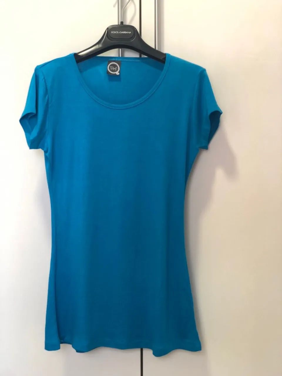 KIT COM 4 BLUSAS FEMININAS CORES VIBRANTES  CONFORTÁVEIS  VERSÁTEIS - Foto 3