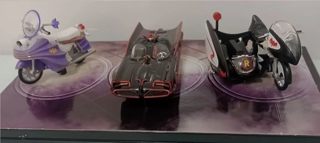 HotWheels - Batman 1966 - 3-Pack - Batgirl Cycle, Batmobile e Batcycle - Foto 4
