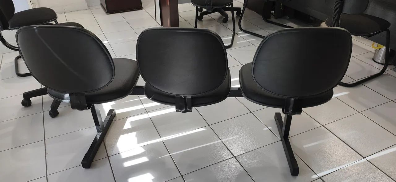 Longarina 3 lugares / Whatsapp * - Foto 3