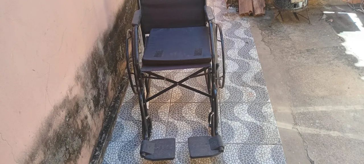 Cadeira de rodas - Foto 2
