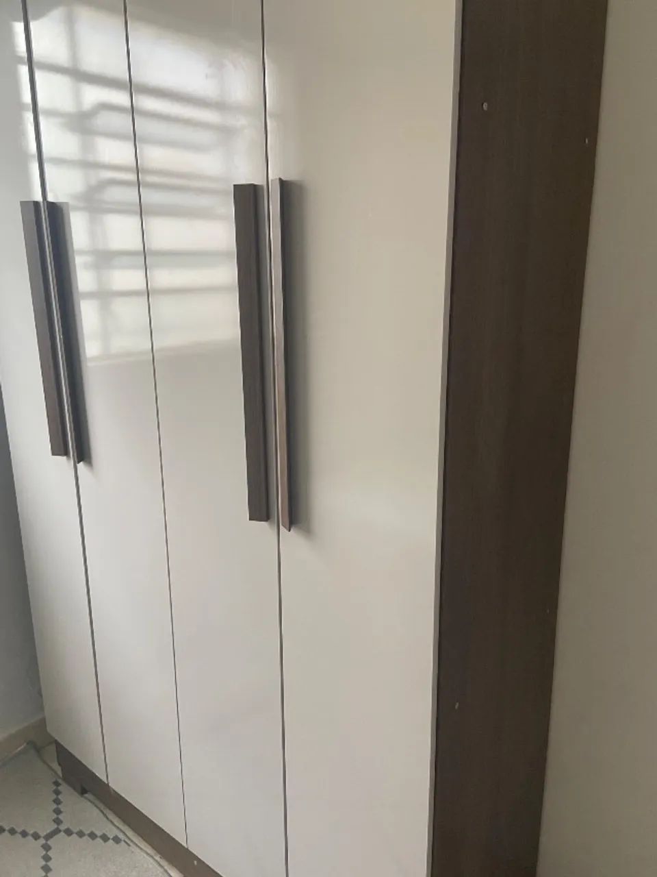 Vendo Guarda-roupa 2 portas 