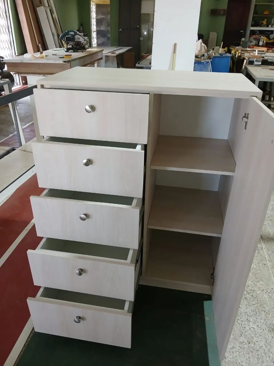Cômoda com gavetas e porta - Foto 3