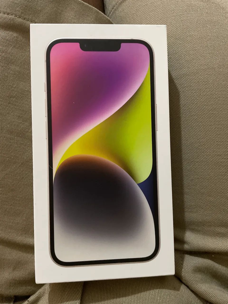 Caixa de iPhone 14