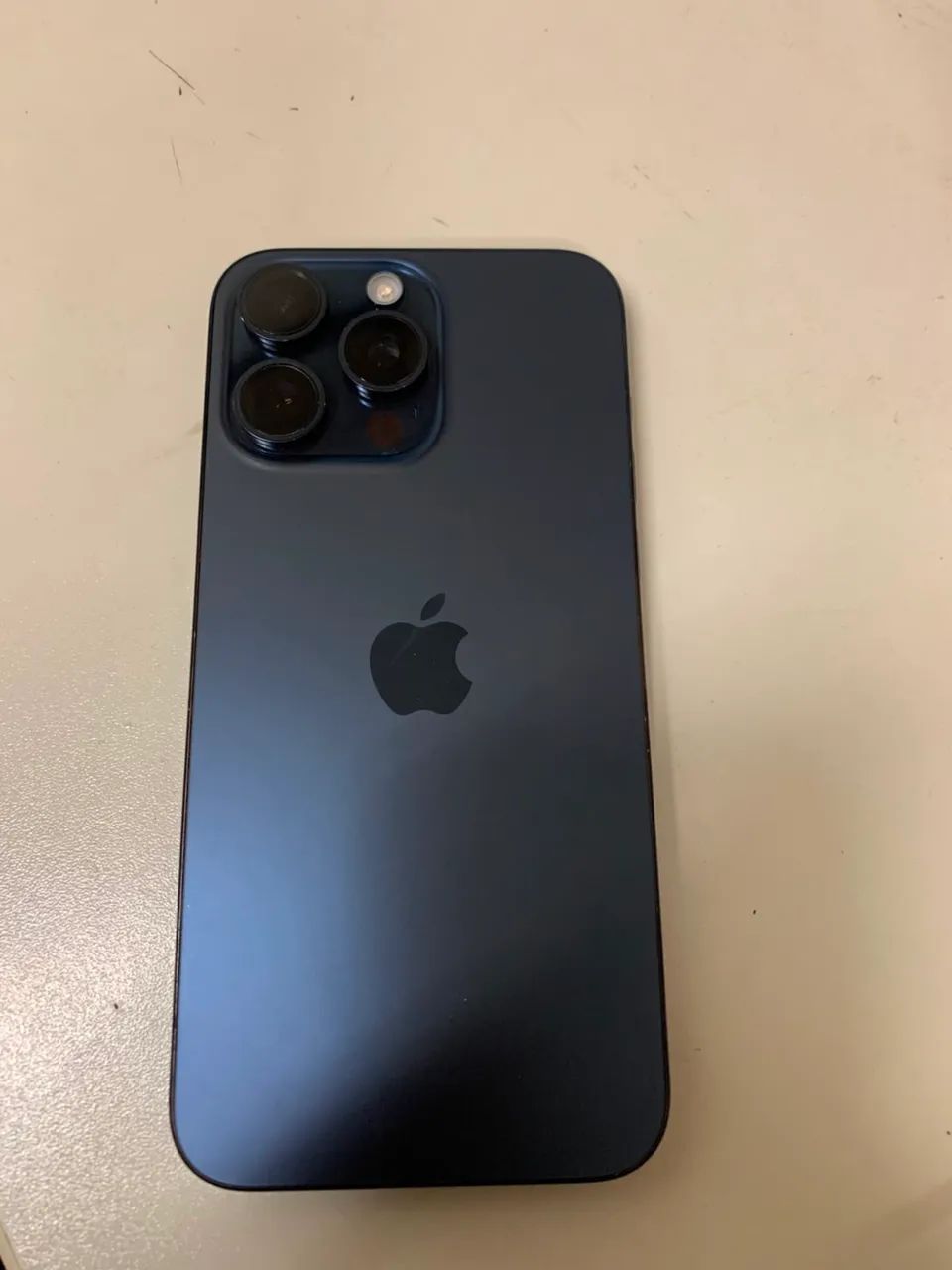 IPhone 15 pro max - Foto 2