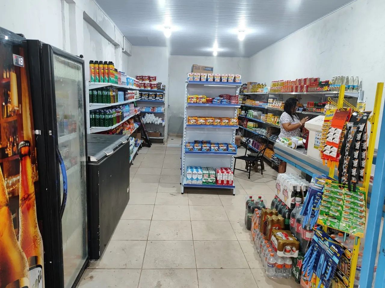 mercadinho montado com clientela fixa  cem mil só o ponto  - Foto 4