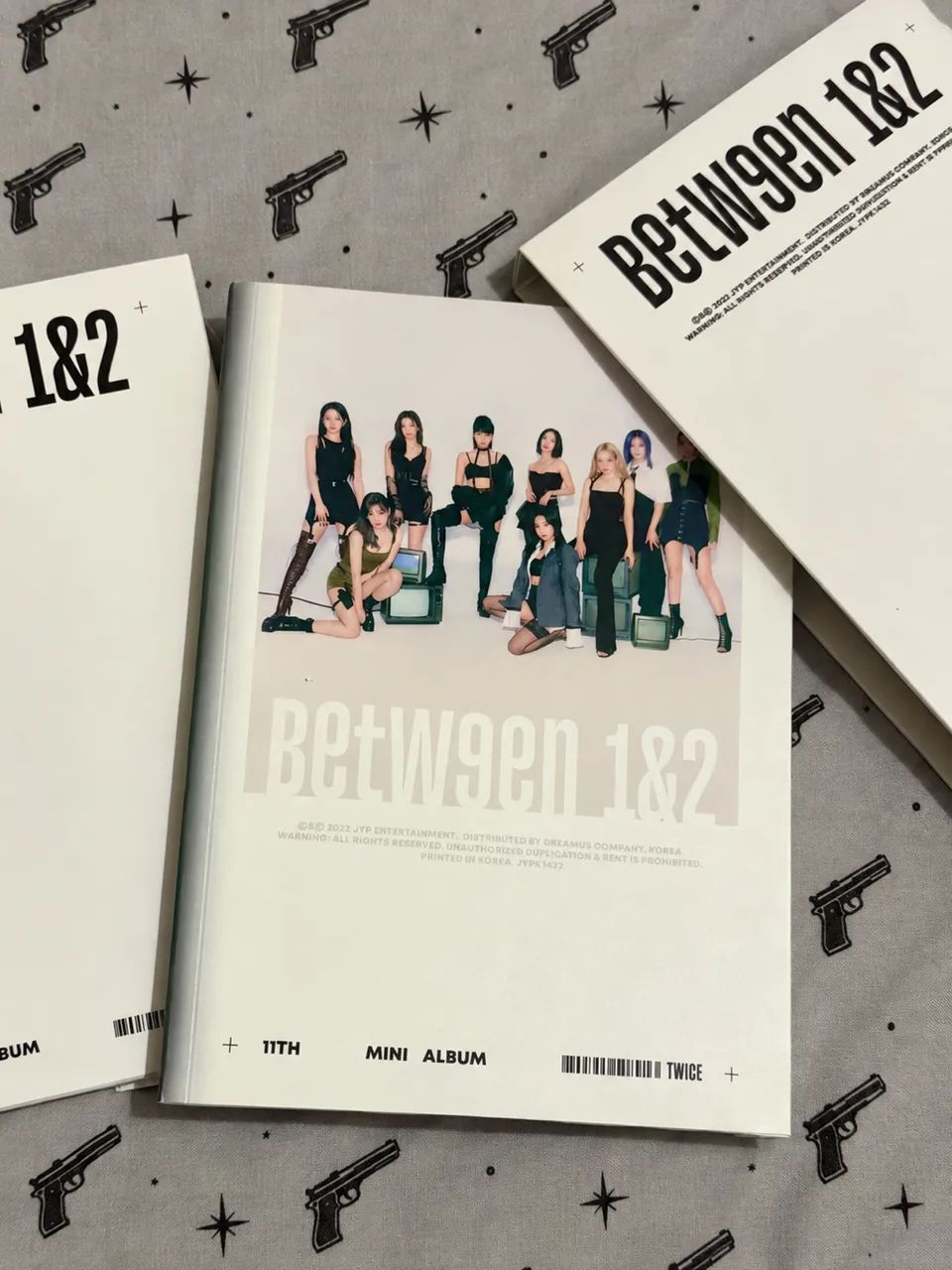 Álbum Twice Between 1&2