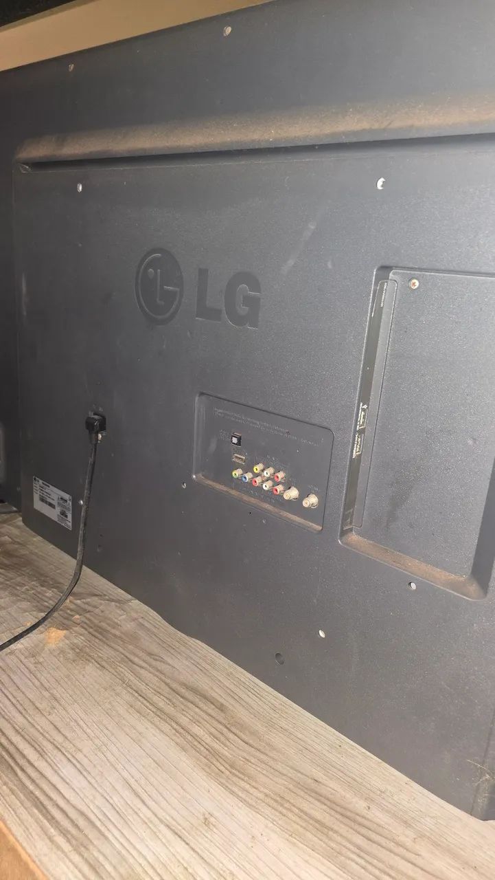 TV LG 50 POLEGADAS NÃO LIGA - Foto 3