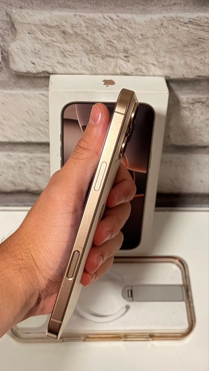 iPhone 16 Pro Max - Foto 5