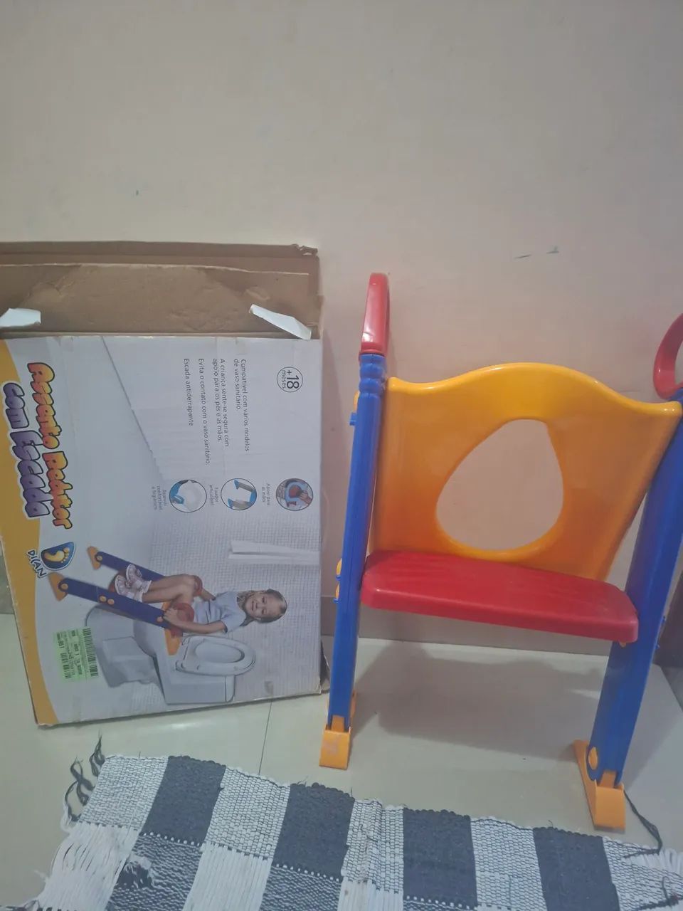 Assento infantil redutor com escada  - Foto 2