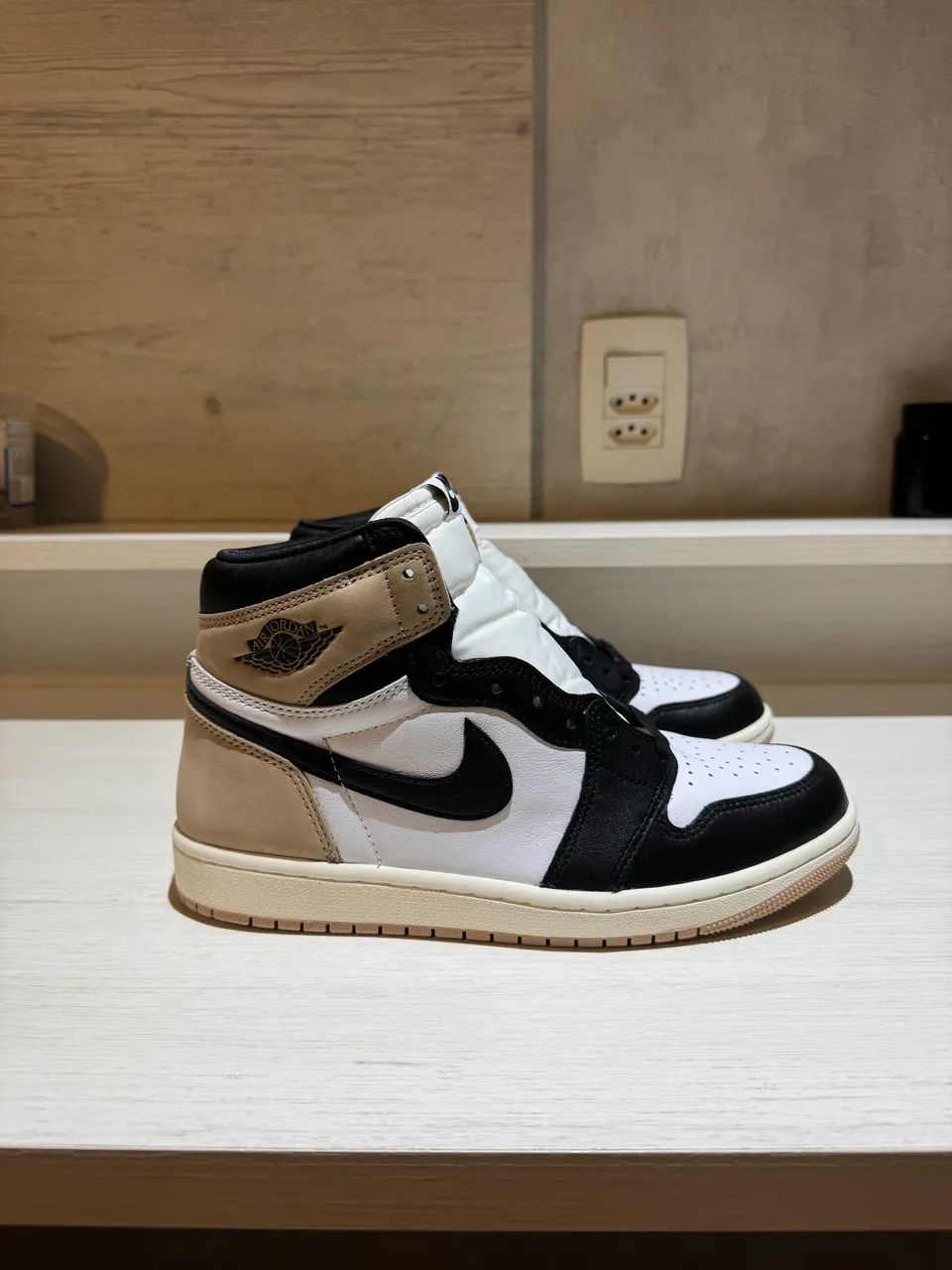 Air Jordan 1 High Latte