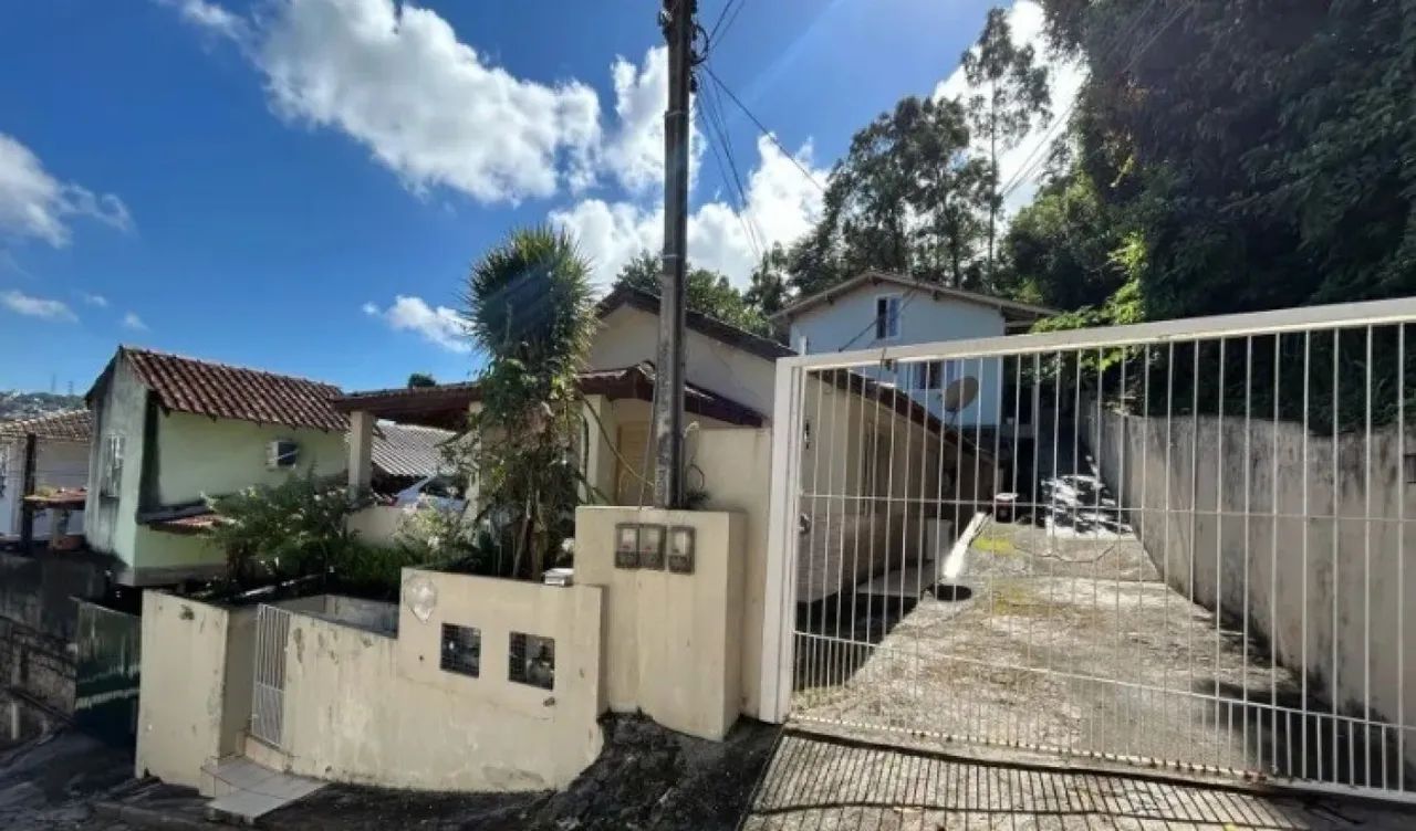 Casa residencial e Duas Kitnets no Pantanal! 680 mil!! - Foto 2