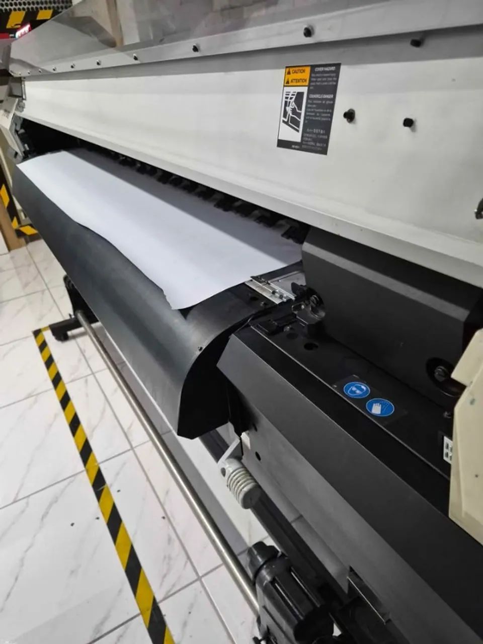 Ploter de Impressão Solvente Mimaki - Foto 4