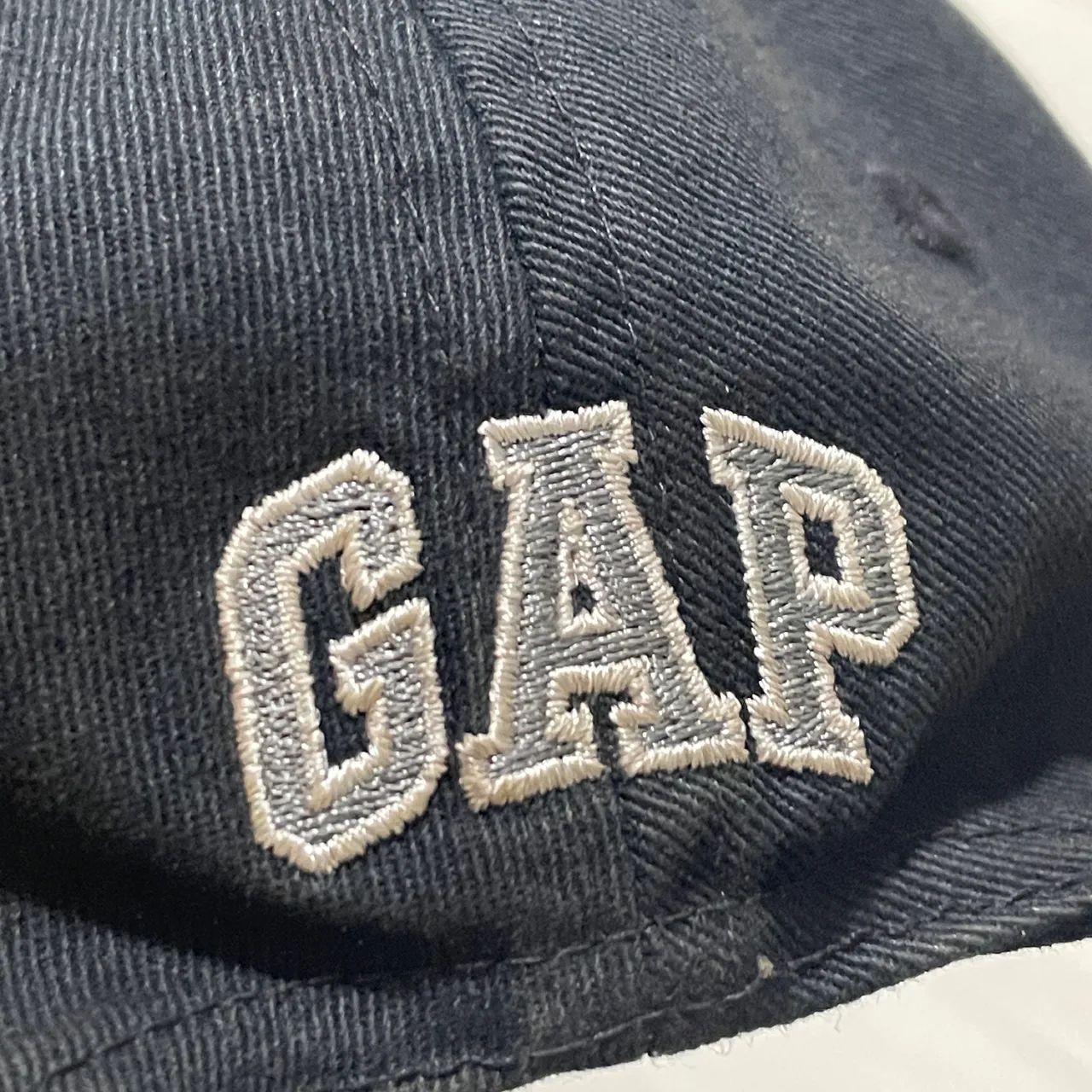 Boné Yeezy Gap Balenciaga - Foto 3