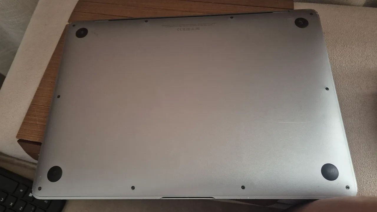 Retirada de peças: Macbook Air modelo 1932 13' - Foto 4