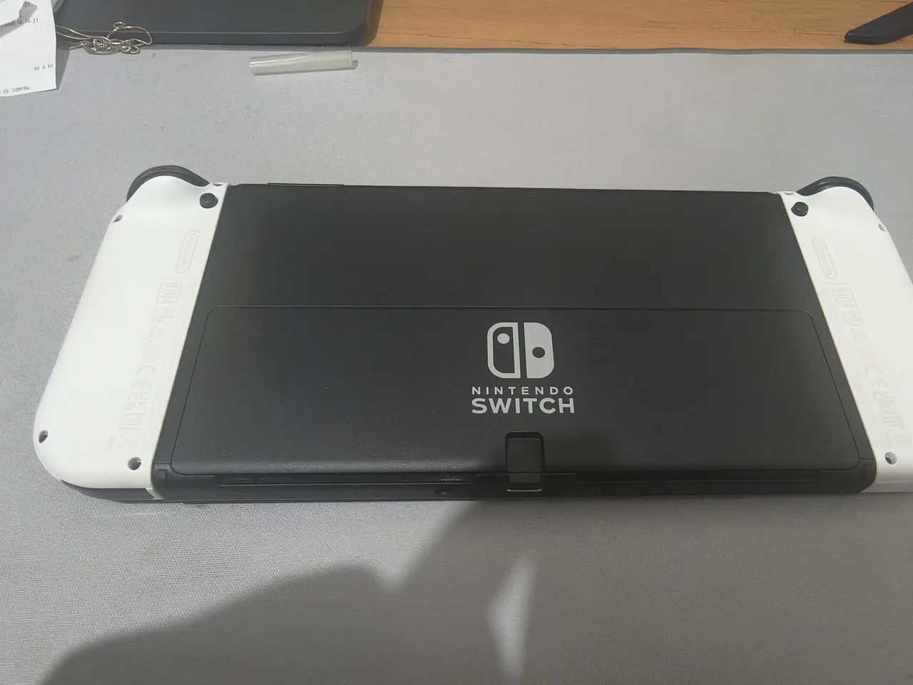 Nitendo Switch OLED + Pokemon Violet - Foto 2