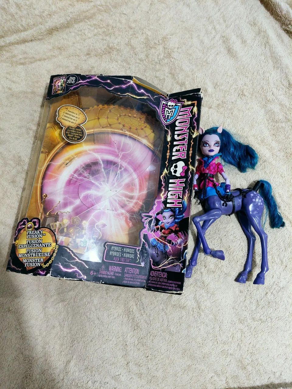 Boneca monster high avea trotter (defeito)