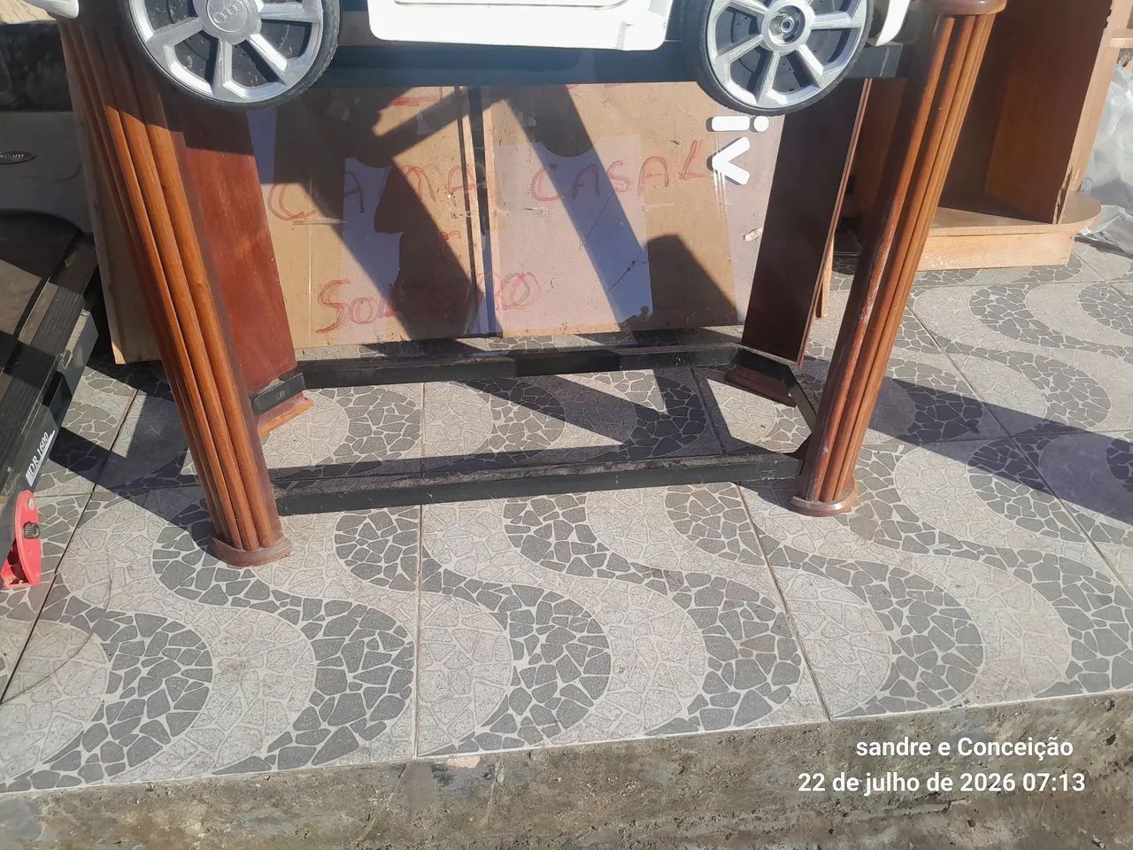 Sofa e produtos  variados  - Foto 3