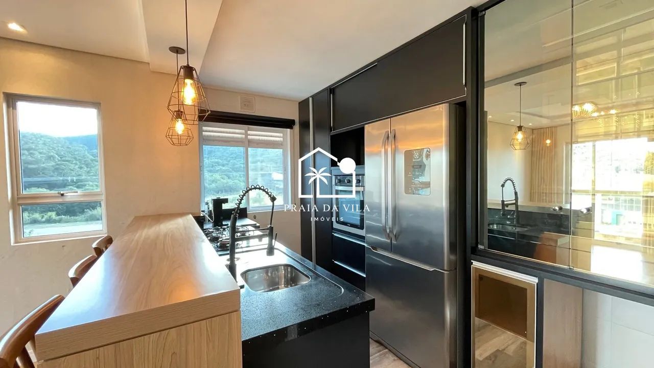 Apartamento 2 dormitórios com suíte, mobiliado, bairro Paes Leme  Imbituba - Foto 2