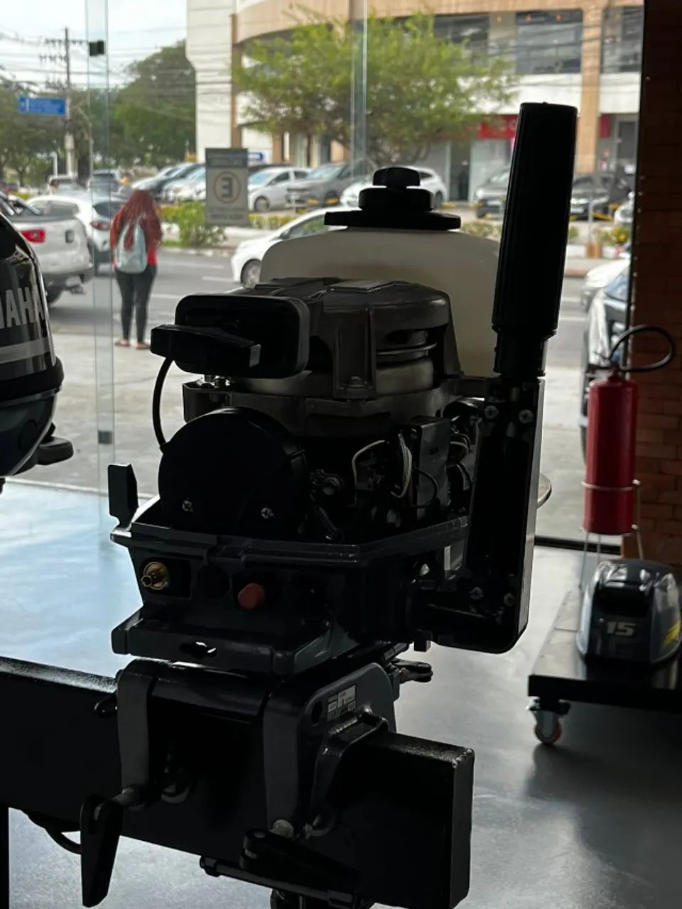 Motor de Popa 4HP 2 Tempos YAMAHA